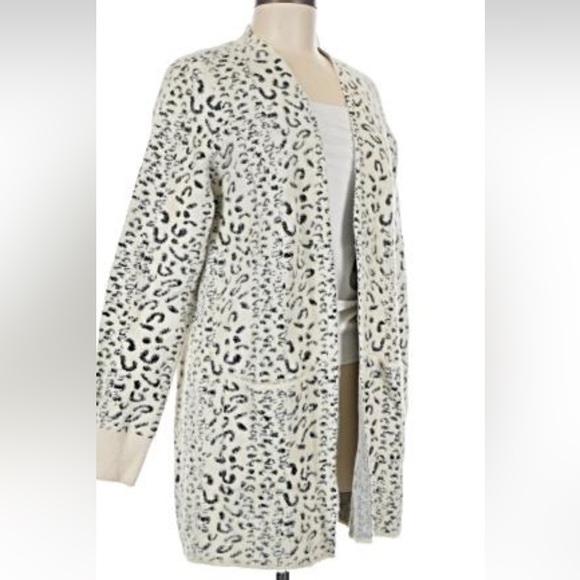 NWT Chic Cream and Black Leopard Cardigan - Picture 6 of 8